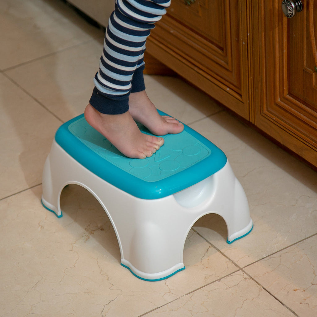 Toddler Step Stool (NW0M)