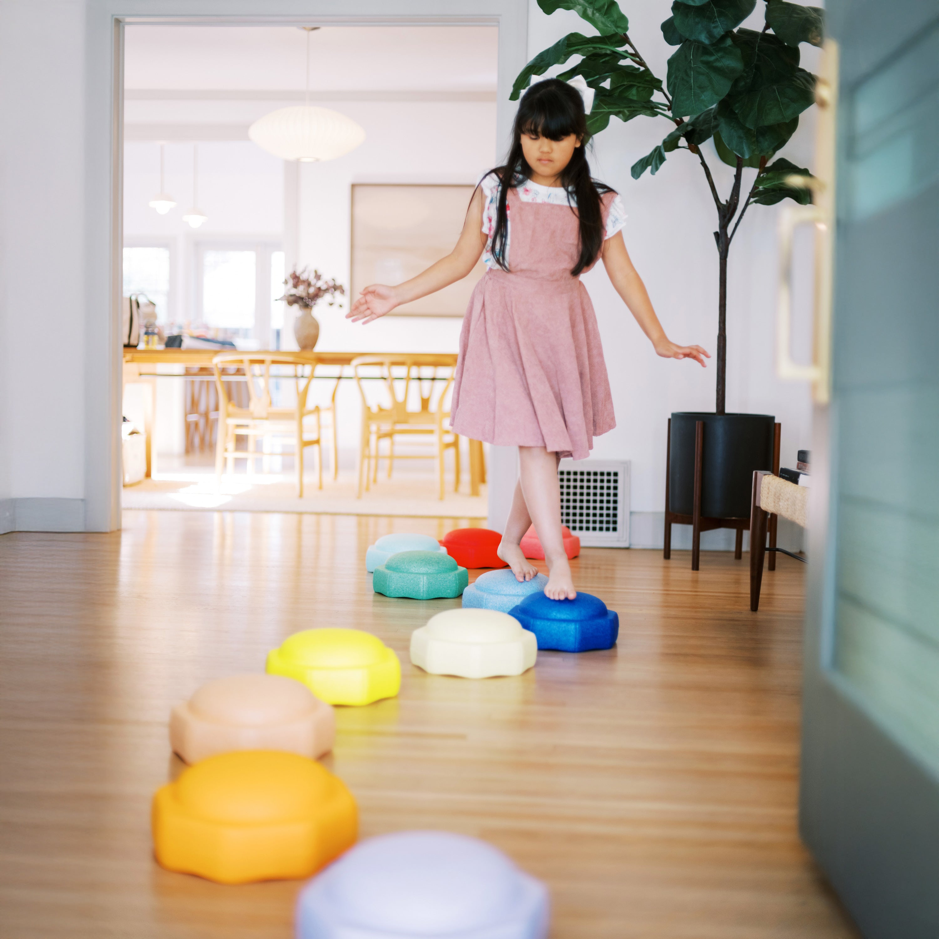 StepPebbles and FREE Balance Board | Primary (SNP8)