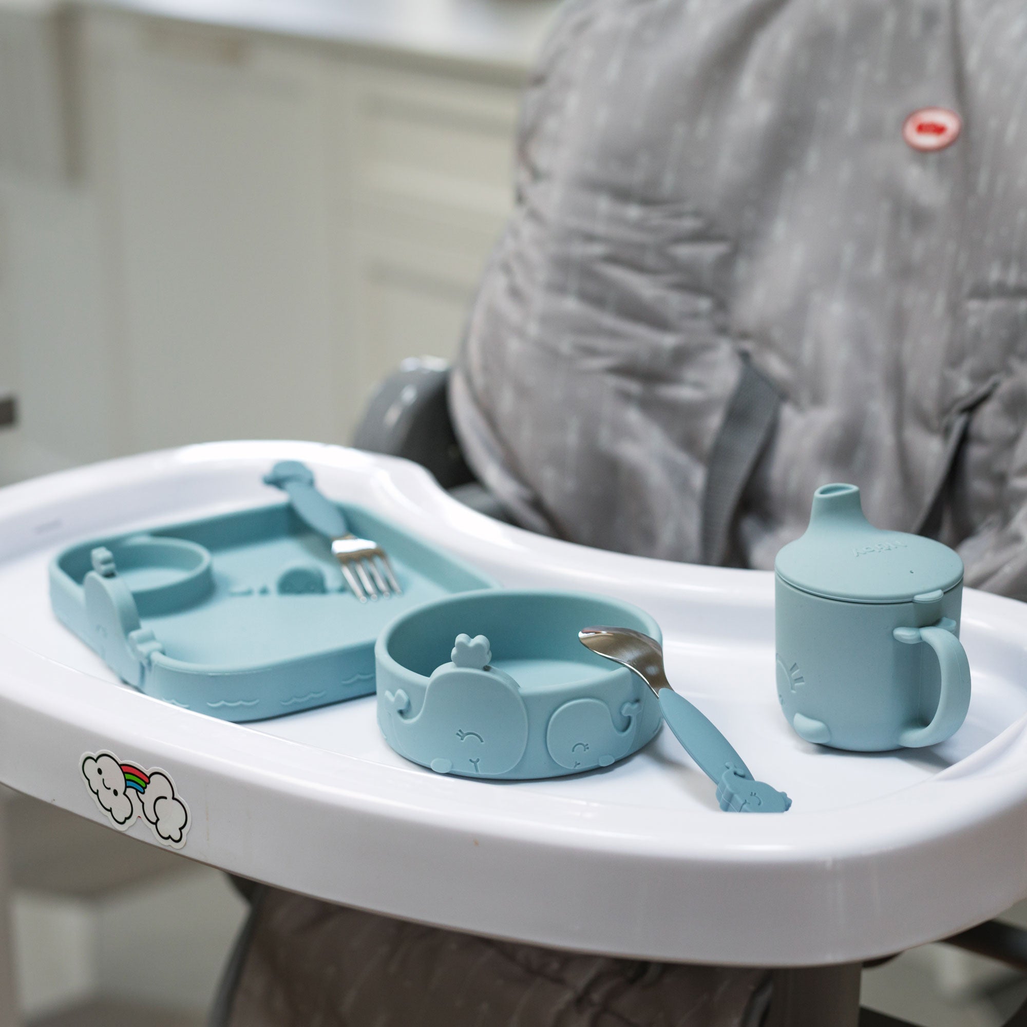 Animal Friends 6-Piece Dinnerware Set - Blue Whale (BQWM)