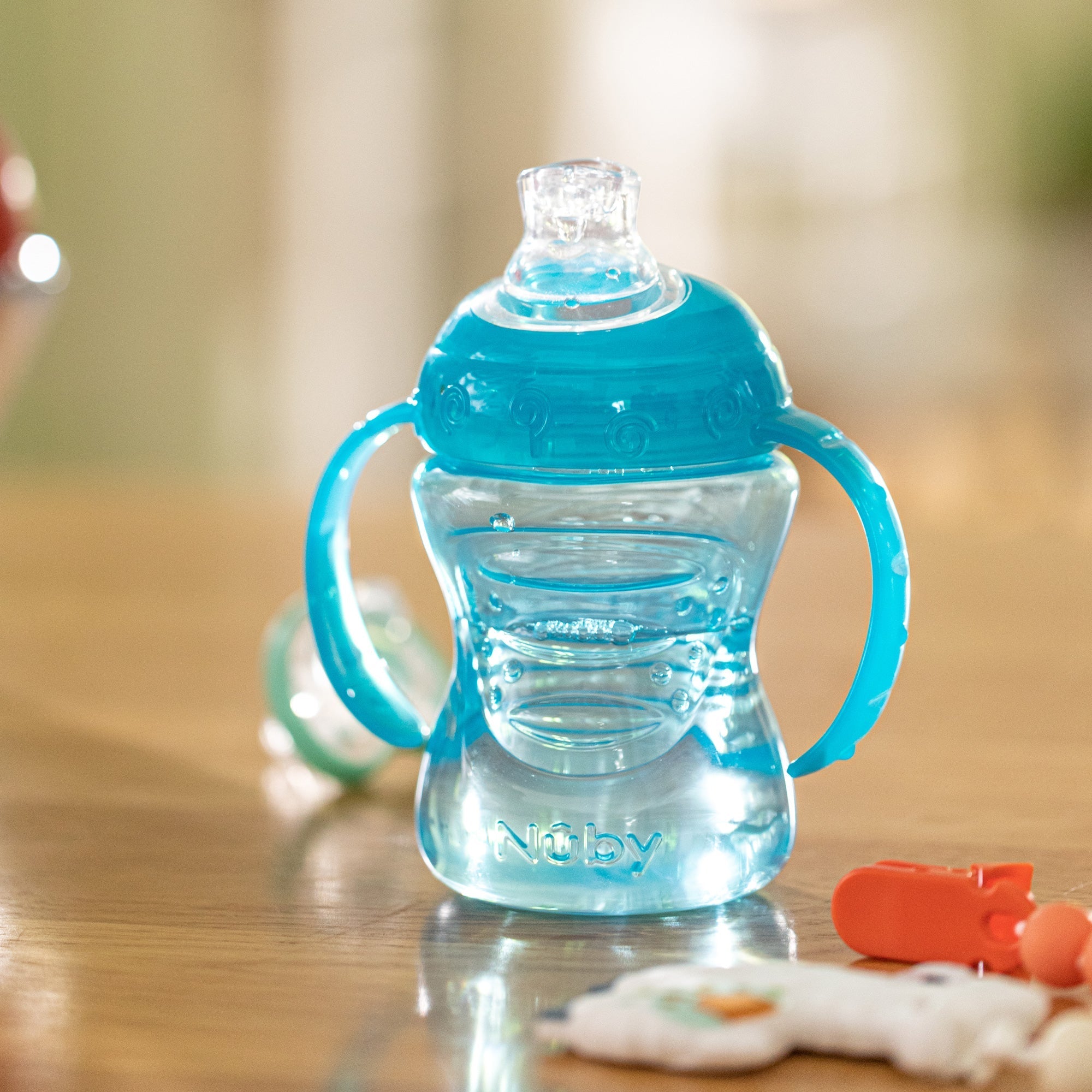 No-Spill Soft Spout Grip N' Sip Trainer Cup (3U88)