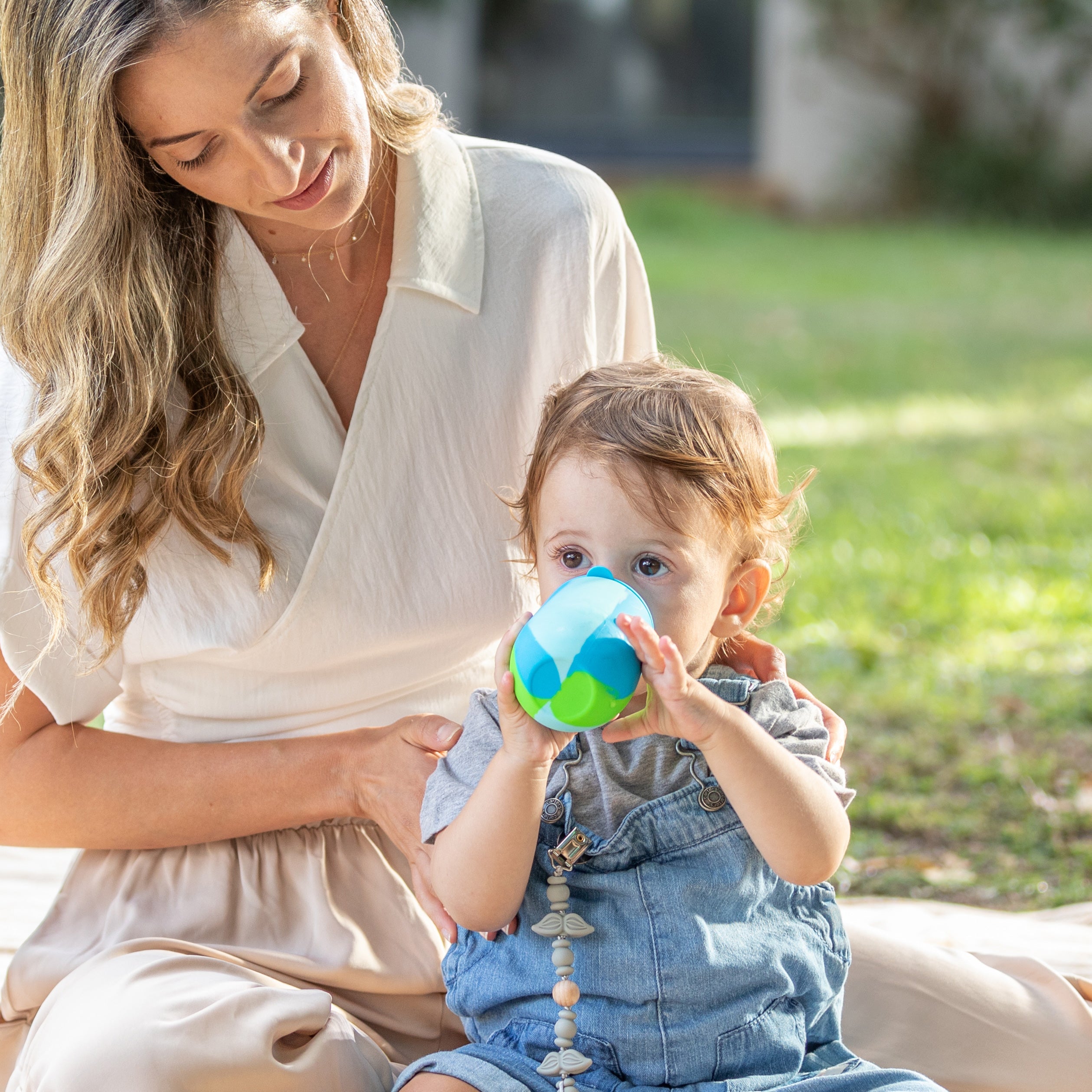 Baby's First All Silicone Sippy Cup (XQIK)