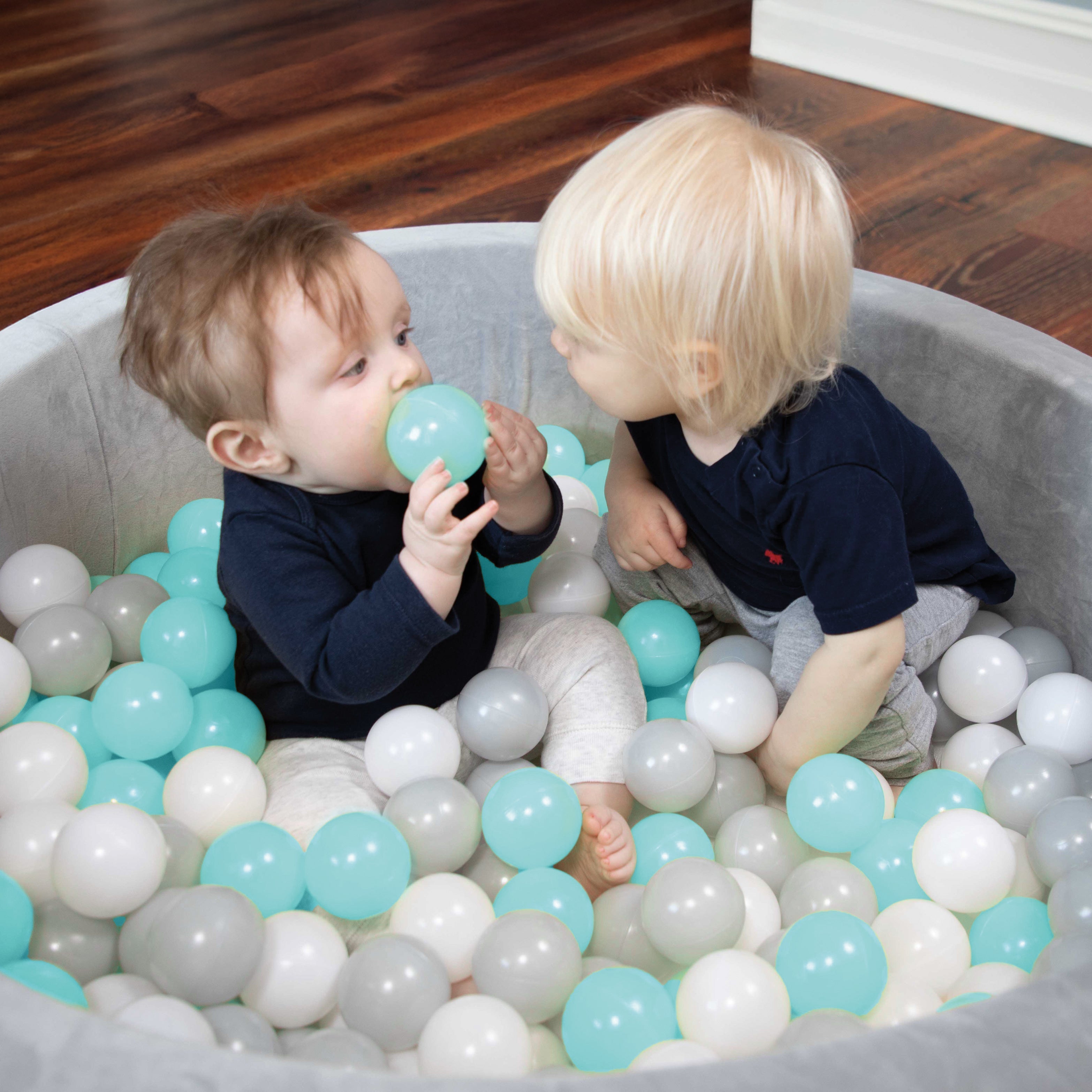Kids' Ball Pit for Home with 200 Balls | Aqua (OADX)